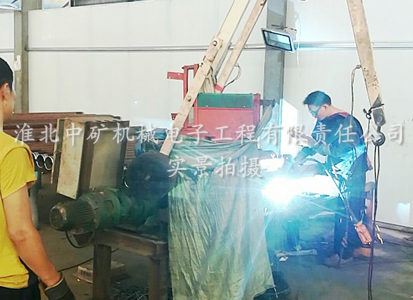生產車間.電焊機.